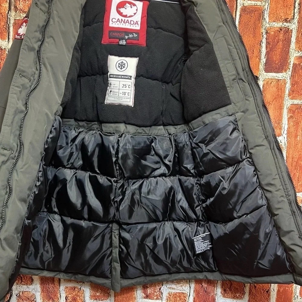 Canada Weather Gear Youth Winter Coat with Hood – Size L (14/16) - Picture 8 of 9